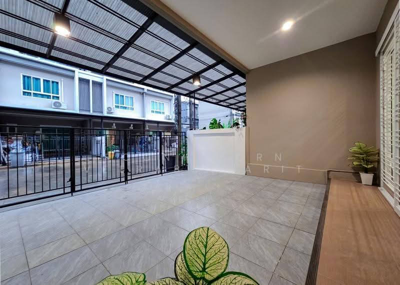 Vision Smart Life : วิชั่น สมาร์ท ไลฟ์, Nonthaburi, บางกรวย-ไทรน้อย, Bang Rak Pattana, Bang Bua Thong, Nonthaburi, 3 Bedrooms, 136 sqm, Townhouse For Sale, by Poonyaporn Veerabulyarit, 500621018 - DDproperty.com