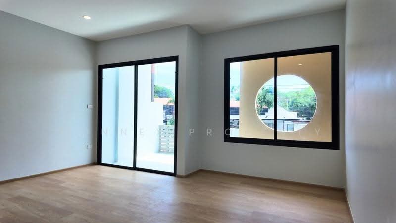 Newly Renovated 2-Storey Commercial Building on Bang Jo Road, Phuket, -, Sri Sunthon, Thalang, Phuket, , 200 sqm, Shophouse For Sale, by Connex Property, 500621039 - DDproperty.com