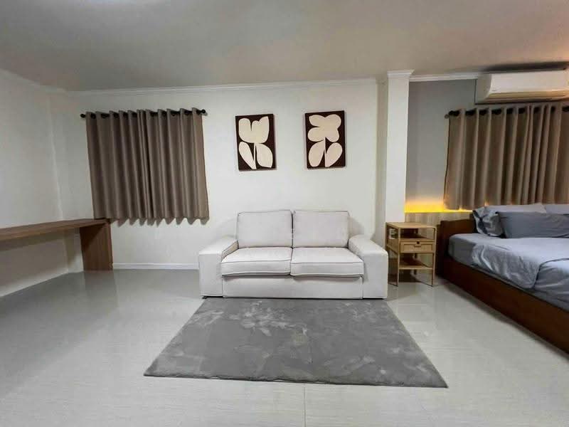 A house for rent near Kad Pakwan Market, Chiang Mai Rental Price: 23,000 THB / month No.14H1155, Chiang Mai, San Phak Wan, Hang Dong, Chiang Mai, 3 Bedrooms, 150 sqm, Single Detached House For Rent, by Baandeedee Chiangmai, 500621222 - DDproperty.com