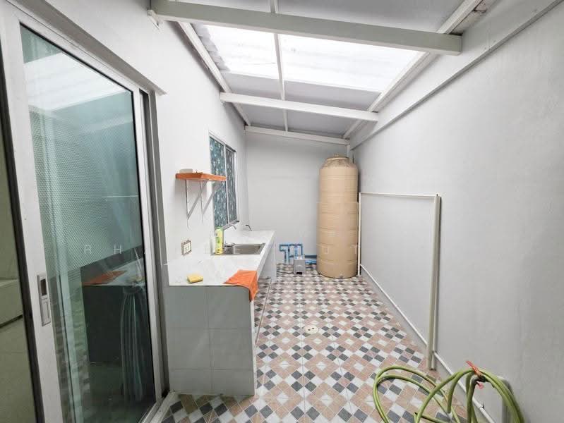 The Connect Watcharaphon Express Way, Bangkok, 79 Phetkasem Road, Tha Rang, Bang Khen, Bangkok, 3 Bedrooms, 110 sqm, Townhouse For Rent, by รพีร์ทัธ Rhapeethut (ทัธ), 500621248 - DDproperty.com