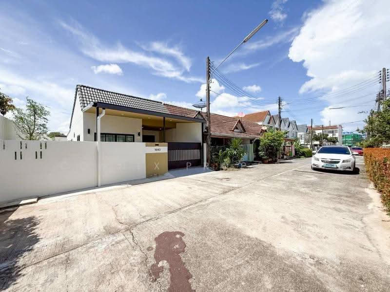 Thep Nimit Village, Chon Buri (Pattaya), สุขุมวิท, Nong Pru, Bang Lamung (Pattaya), Chon Buri (Pattaya), 3 Bedrooms, 180 sqm, Townhouse For Sale, by Connex Property, 500621373 - DDproperty.com