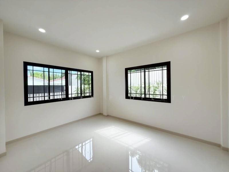 Thep Nimit Village, Chon Buri (Pattaya), สุขุมวิท, Nong Pru, Bang Lamung (Pattaya), Chon Buri (Pattaya), 3 Bedrooms, 180 sqm, Townhouse For Sale, by Connex Property, 500621373 - DDproperty.com