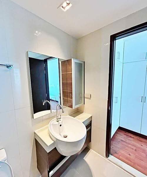 Sky Walk Residences, Bangkok, 1599 Sukhumvit Road, Phra Kanong Nua, Watthana, Bangkok, 1 Bedroom, 50 sqm, Condo For Rent, by Vinai Wattana, 500621565 - DDproperty.com
