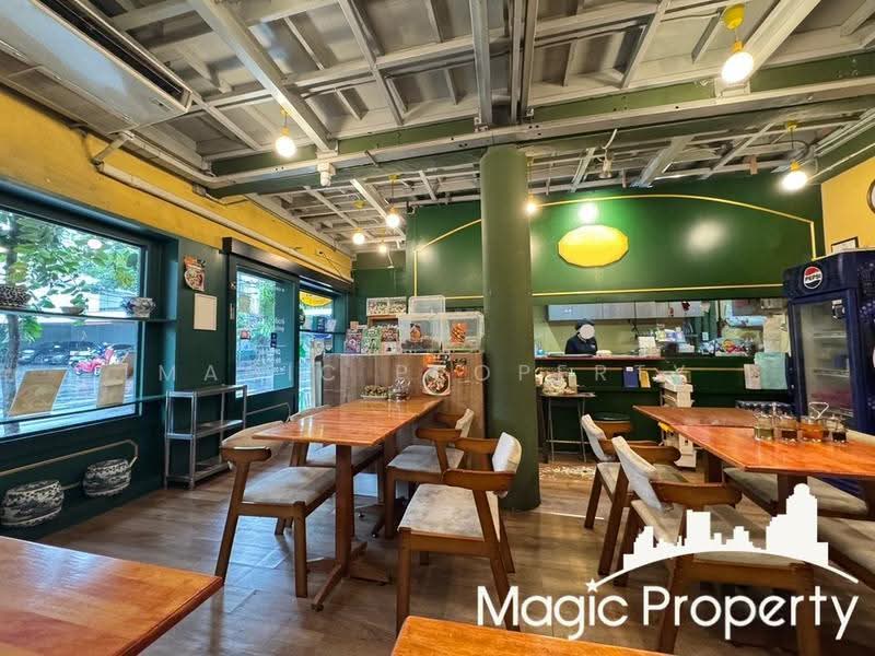 Commercial Building For Rent on Sukhumvit 63 Road (Ekkamai), Bangkok, Khlong Tan Nua, Watthana, Bangkok, , 160 sqm, Shophouse For Rent, by Magic Property, 500621585 - DDproperty.com