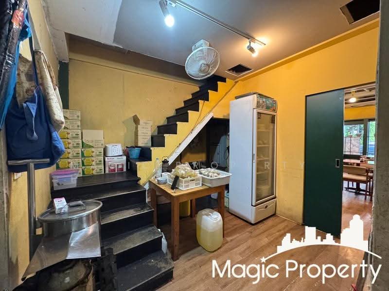Commercial Building For Rent on Sukhumvit 63 Road (Ekkamai), Bangkok, Khlong Tan Nua, Watthana, Bangkok, , 160 sqm, Shophouse For Rent, by Magic Property, 500621585 - DDproperty.com
