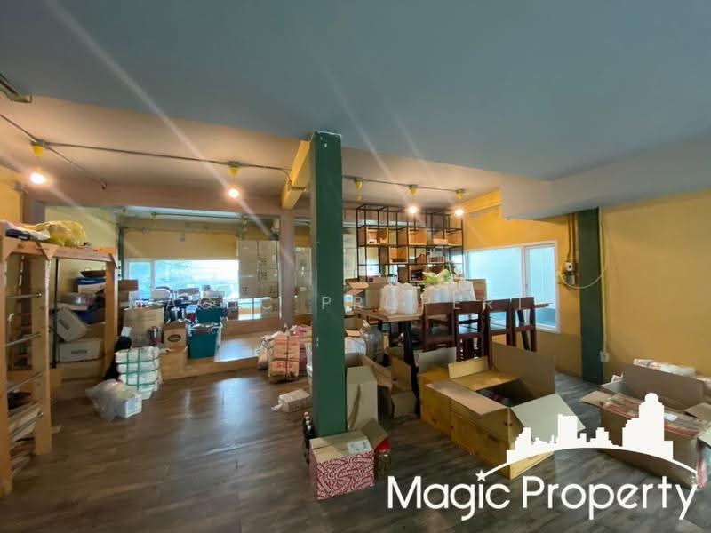 Commercial Building For Rent on Sukhumvit 63 Road (Ekkamai), Bangkok, Khlong Tan Nua, Watthana, Bangkok, , 160 sqm, Shophouse For Rent, by Magic Property, 500621585 - DDproperty.com