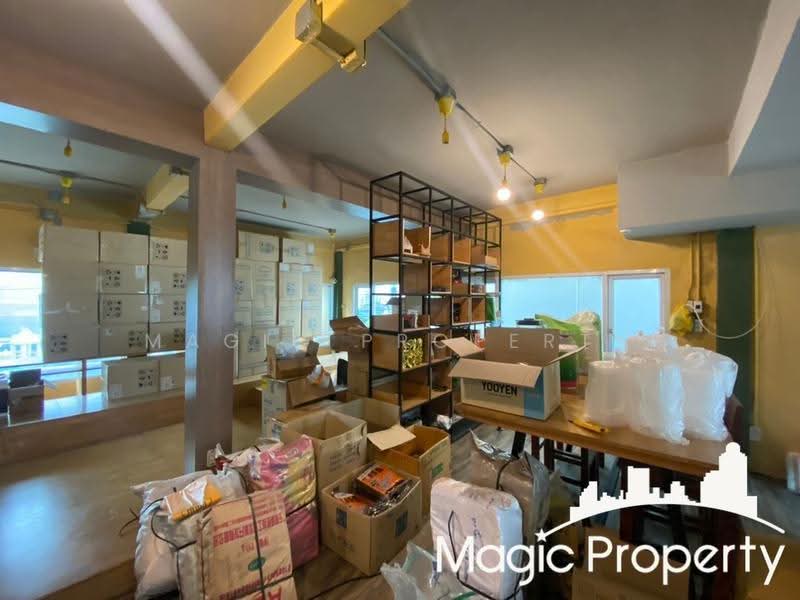 Commercial Building For Rent on Sukhumvit 63 Road (Ekkamai), Bangkok, Khlong Tan Nua, Watthana, Bangkok, , 160 sqm, Shophouse For Rent, by Magic Property, 500621585 - DDproperty.com