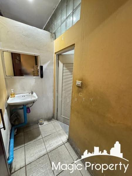 Commercial Building For Rent on Sukhumvit 63 Road (Ekkamai), Bangkok, Khlong Tan Nua, Watthana, Bangkok, , 160 sqm, Shophouse For Rent, by Magic Property, 500621585 - DDproperty.com