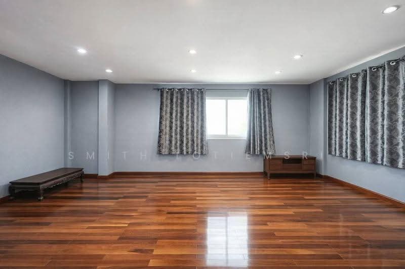 Seri Village 2 Rama 9, Bangkok, Hua Mak, Bang Kapi, Bangkok, 4 Bedrooms, 180 sqm, Single Detached House For Sale, by Smith Totiemsri, 500621594 - DDproperty.com