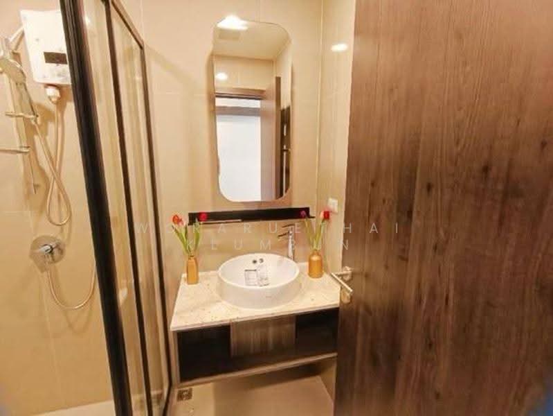 XT Huaikhwang, Bangkok, 244 Ratchadaphisek Road, Huai Khwang, Bangkok, 1 Bedroom, 31 sqm, Condo For Rent, by Woraruethai Klumbun, 500621704 - DDproperty.com