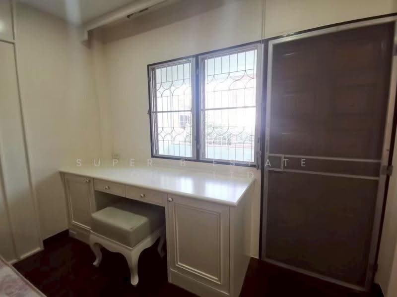 ทาวน์โฮม ซอยสมบูรณ์สวัสดิ์ 1 รามคำเเหง 21, Bangkok, รามคำเเหง, Phlapphla, Wang Thonglang, Bangkok, 3 Bedrooms, 150 sqm, Townhouse For Sale, by Super B Estate Co., Ltd, 500621758 - DDproperty.com