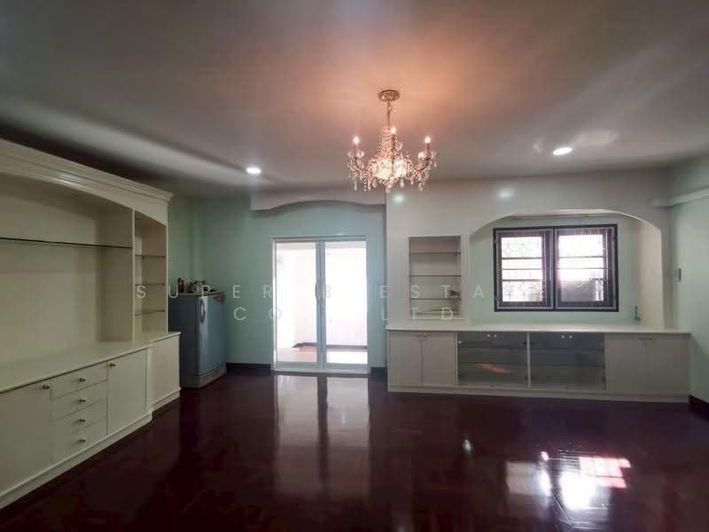 ทาวน์โฮม ซอยสมบูรณ์สวัสดิ์ 1 รามคำเเหง 21, Bangkok, รามคำเเหง, Phlapphla, Wang Thonglang, Bangkok, 3 Bedrooms, 150 sqm, Townhouse For Sale, by Super B Estate Co., Ltd, 500621758 - DDproperty.com