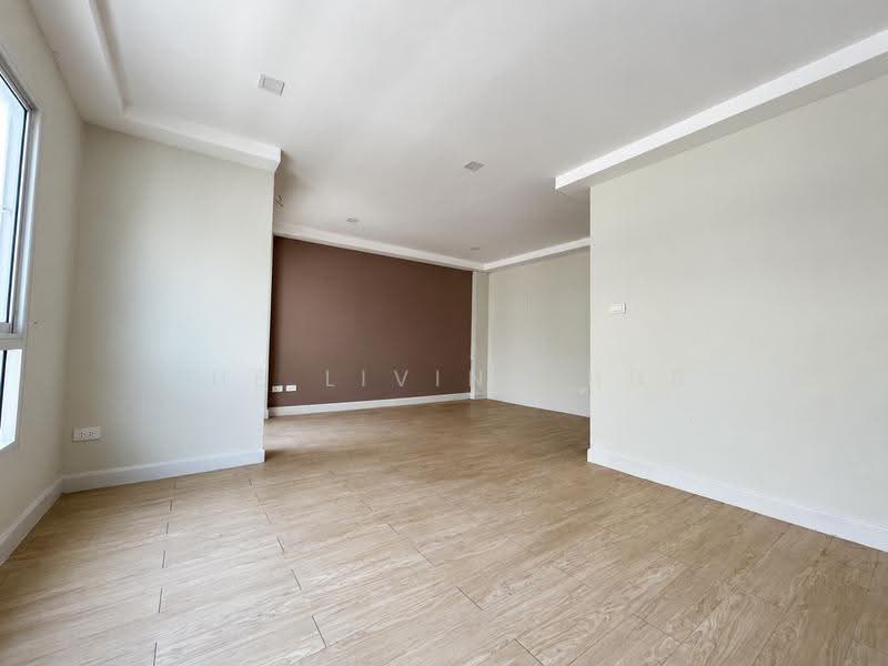Modern Condo Kalapapruek-Kamnanmant, Bangkok, Ekachai Road, Bang Bon, Bangkok, 1 Bedroom, 27 sqm, Condo For Sale, by THE LIVING HUB, 500621773 - DDproperty.com