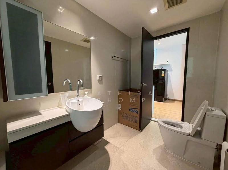 Sky Walk Residences, Bangkok, 1599 Sukhumvit Road, Phra Kanong Nua, Watthana, Bangkok, 2 Bedrooms, 60 sqm, Condo For Rent, by Piyathida Phanchomphu, 500621798 - DDproperty.com