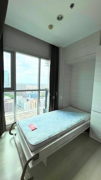 Life Ratchadapisek, Bangkok, 279 Ratchadapisaek Road, Huai Khwang, Bangkok, 2 Bedrooms, 46 sqm, Condo For Rent, by Nat Tantirapan, 500621819 - DDproperty.com