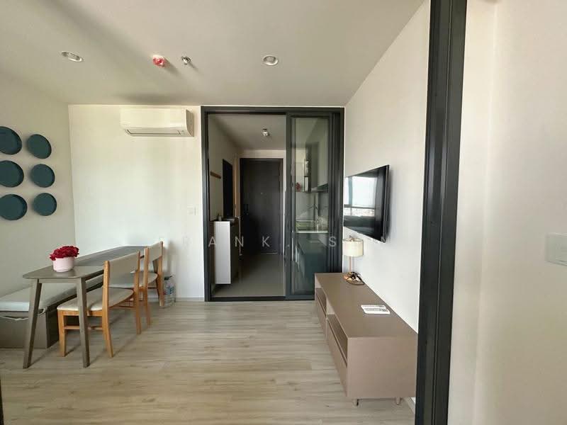 XT Huaikhwang, Bangkok, 244 Ratchadaphisek Road, Huai Khwang, Bangkok, 1 Bedroom, 29 sqm, Condo For Rent, by Frank. Sun, 500621859 - DDproperty.com