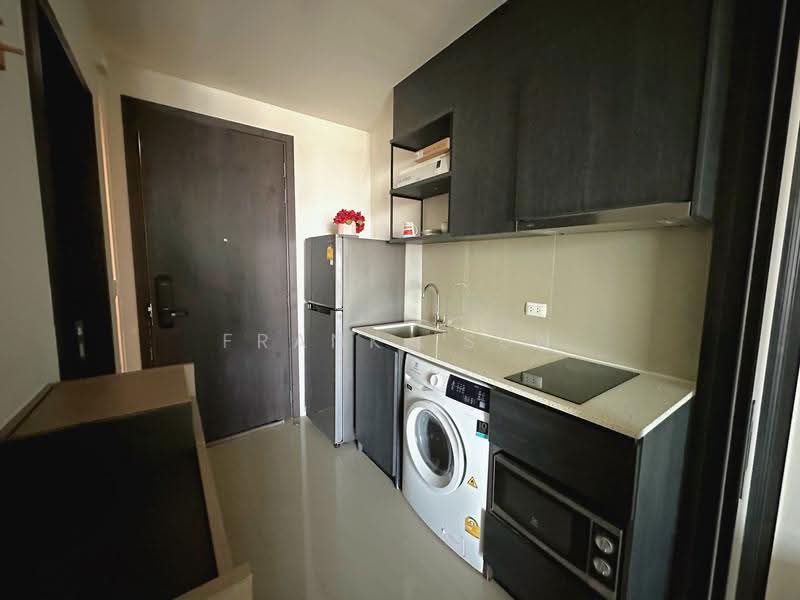 XT Huaikhwang, Bangkok, 244 Ratchadaphisek Road, Huai Khwang, Bangkok, 1 Bedroom, 29 sqm, Condo For Rent, by Frank. Sun, 500621859 - DDproperty.com