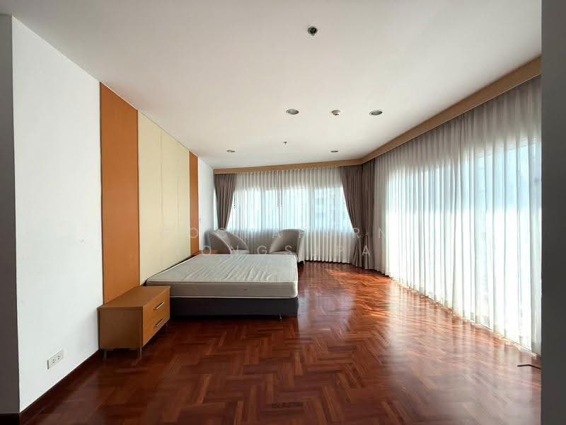 The Grand Sethiwan, Bangkok, 82 Soi Sukhumvit 24, Khong Tan, Khlong Toei, Bangkok, 3 Bedrooms, 250 sqm, Condo For Rent, by Gochaporn Fongsupa, 500621896 - DDproperty.com