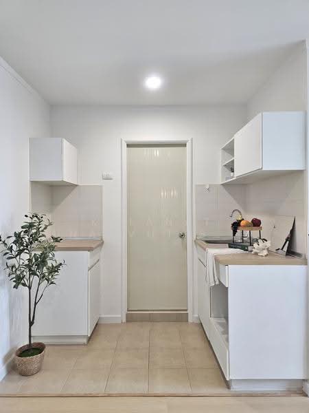 Lumpini Ville Sukhumvit 77-2, Bangkok, On Nut Rd, Suan Luang, Bangkok, 1 Bedroom, 30 sqm, Condo For Sale, by Kulanat Ananvutisombat, 500622127 - DDproperty.com