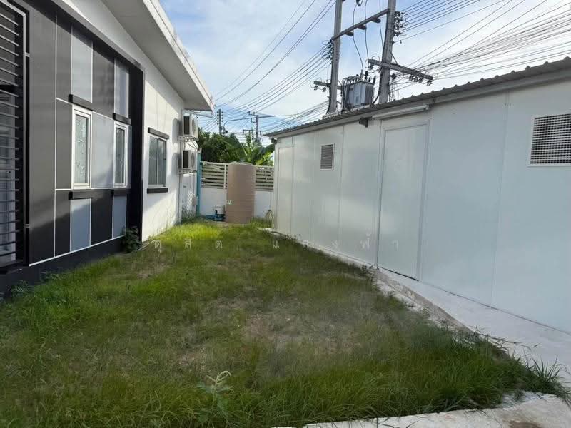 ให้เช่าบ้านแฝด ม.ประภัสสร บ่อวิน ศรีราชา, Chon Buri (Pattaya), Bo Win, Si Racha, Chon Buri (Pattaya), 2 Bedrooms, 120 sqm, Semi-Detached House (Twin House) For Rent, by Dusit Saengfa, 500622167 - DDproperty.com