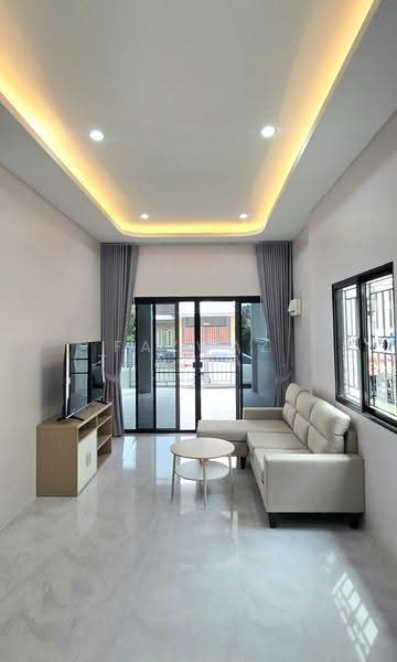 2-Bedroom House for Rent at Sri Suchart Grand View 3, Rassada Phuket, Phuket, Ratsada, Muang Phuket, Phuket, 2 Bedrooms, 3 sqm, Single Detached House For Rent, by Fazwaz (Thailand) Co., Ltd., 500622217 - DDproperty.com