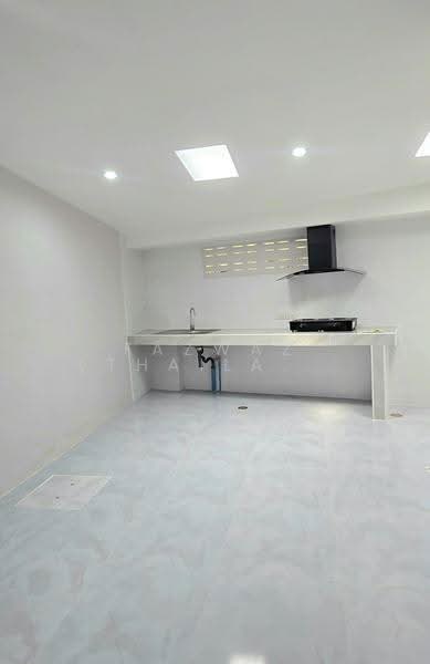 2-Bedroom House for Rent at Sri Suchart Grand View 3, Rassada Phuket, Phuket, Ratsada, Muang Phuket, Phuket, 2 Bedrooms, 3 sqm, Single Detached House For Rent, by Fazwaz (Thailand) Co., Ltd., 500622217 - DDproperty.com