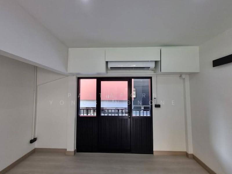 3-BR House, Bangkok, Suan Luang, Bangkok, 3 Bedrooms, 260 sqm, Single Detached House For Sale, by Pattaporn Yongsungnone, 500622229 - DDproperty.com
