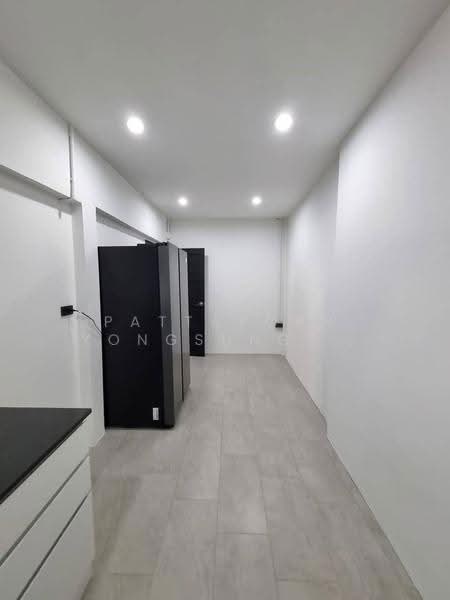 3-BR House, Bangkok, Suan Luang, Bangkok, 3 Bedrooms, 260 sqm, Single Detached House For Sale, by Pattaporn Yongsungnone, 500622229 - DDproperty.com