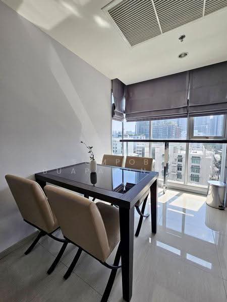 Life Ratchadapisek, Bangkok, 279 Ratchadapisaek Road, Huai Khwang, Bangkok, 2 Bedrooms, 65 sqm, Condo For Rent, by Sompob Buaparungsri, 500622376 - DDproperty.com