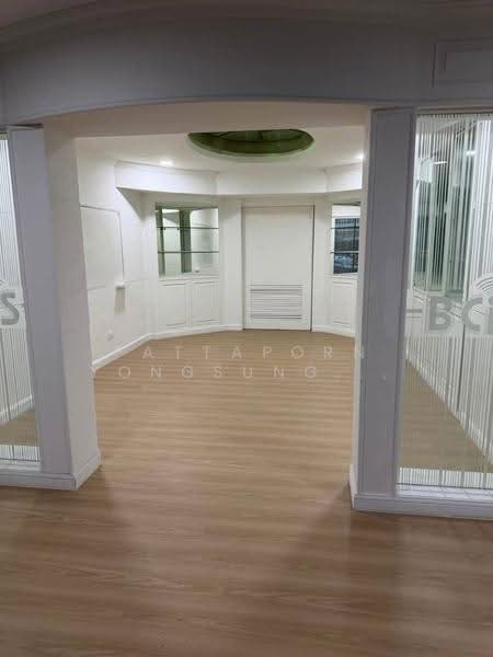 5-BR House, Bangkok, Khlong Chaokhun Sing, Wang Thonglang, Bangkok, 5 Bedrooms, 524 sqm, Single Detached House For Sale, by Pattaporn Yongsungnone, 500622391 - DDproperty.com