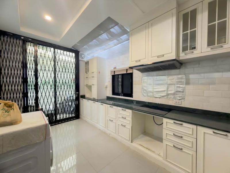 Jade Praise Sathorn-Rama 3, Bangkok, Yan Nawa Road, Chong Nonsi, Yan Nawa, Bangkok, 3 Bedrooms, 234 sqm, Townhouse For Rent, by บริษัท เอชแอล แอสเซท จำกัด, 500622398 - DDproperty.com