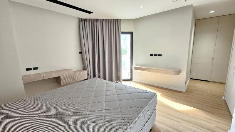 Baan Suan Plu, Bangkok, Soi Phatthanasin, Thung Maha Mek, Sathon, Bangkok, 3 Bedrooms, 295 sqm, Condo For Rent, by BANGKOK PROPERTY AGENTS, 500622445 - DDproperty.com