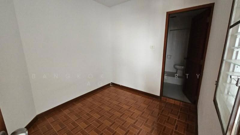 Baan Suan Plu, Bangkok, Soi Phatthanasin, Thung Maha Mek, Sathon, Bangkok, 4 Bedrooms, 300 sqm, Condo For Rent, by BANGKOK PROPERTY AGENTS, 500622472 - DDproperty.com