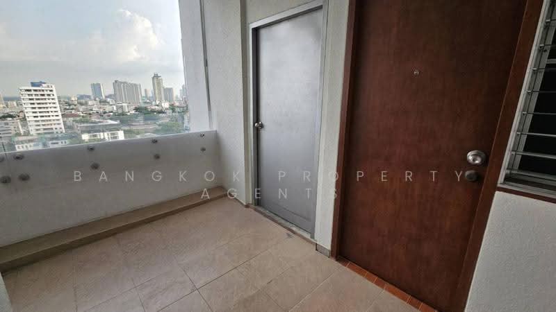 Baan Suan Plu, Bangkok, Soi Phatthanasin, Thung Maha Mek, Sathon, Bangkok, 4 Bedrooms, 300 sqm, Condo For Rent, by BANGKOK PROPERTY AGENTS, 500622472 - DDproperty.com