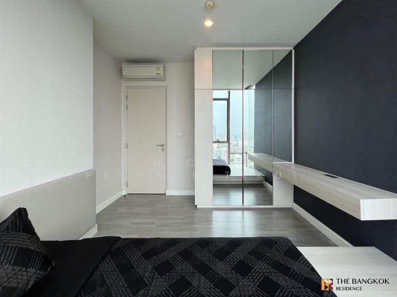 The Room BTS Wongwianyai, Bangkok, 44 KrungThonBuri Road, Khlong Ton Sai, Khlong San, Bangkok, 2 Bedrooms, 90 sqm, Condo For Rent, by Nicha Peerakittikul, 500622482 - DDproperty.com