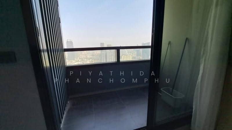 M Silom, Bangkok, 26 Narathiwas Ratchanakarin Road, Suriyawong, Bang Rak, Bangkok, 2 Bedrooms, 84 sqm, Condo For Rent, by Piyathida Phanchomphu, 500622492 - DDproperty.com