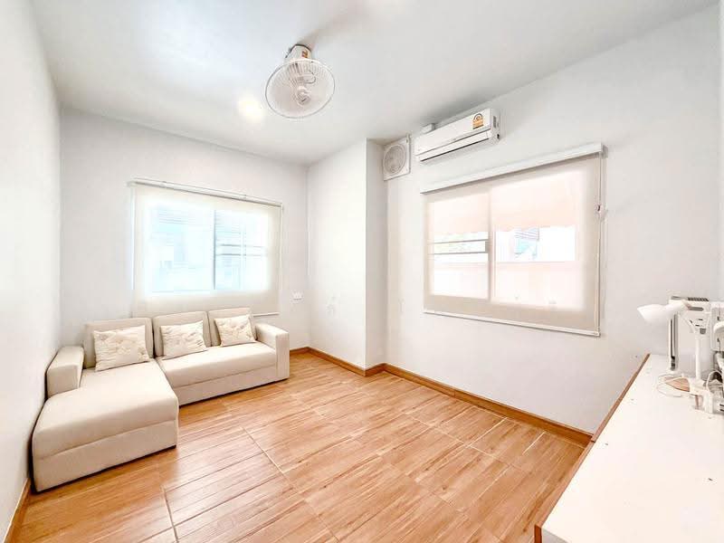 Urgent sale Fully Furnished 4bed Corner Unit at Nongprue, Chon Buri (Pattaya), Nong Pru, Bang Lamung (Pattaya), Chon Buri (Pattaya), 4 Bedrooms, 162 sqm, Single Detached House For Sale, by วชิราพันธ์ โฟรห์ลิค, 500622531 - DDproperty.com