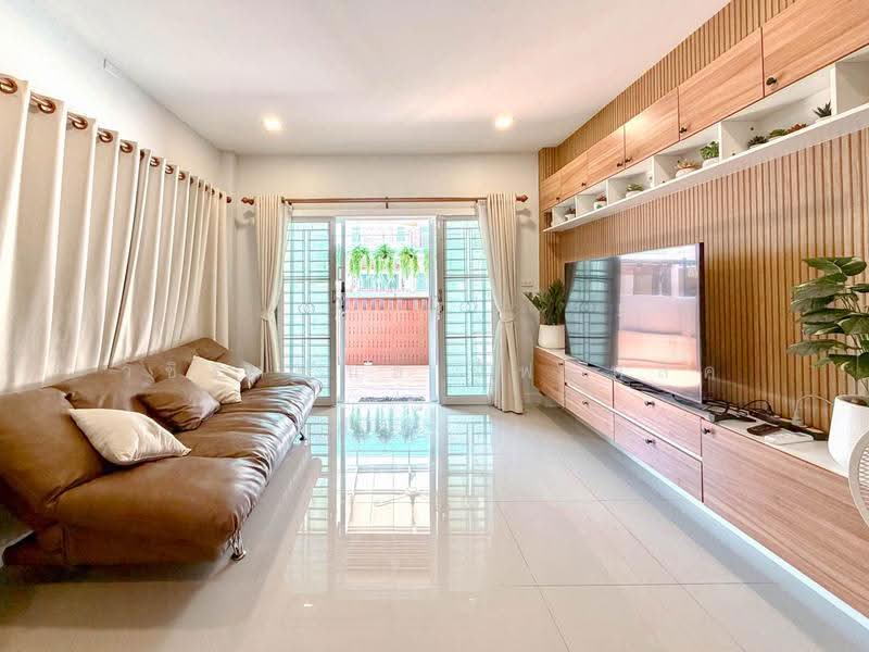 Urgent sale Fully Furnished 4bed Corner Unit at Nongprue, Chon Buri (Pattaya), Nong Pru, Bang Lamung (Pattaya), Chon Buri (Pattaya), 4 Bedrooms, 162 sqm, Single Detached House For Sale, by วชิราพันธ์ โฟรห์ลิค, 500622531 - DDproperty.com