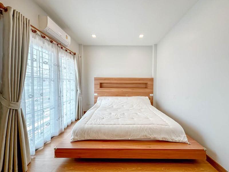 Urgent sale Fully Furnished 4bed Corner Unit at Nongprue, Chon Buri (Pattaya), Nong Pru, Bang Lamung (Pattaya), Chon Buri (Pattaya), 4 Bedrooms, 162 sqm, Single Detached House For Sale, by วชิราพันธ์ โฟรห์ลิค, 500622531 - DDproperty.com