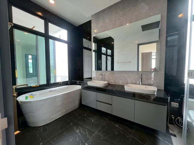 The Master Ekkamai-Ramintra, Bangkok, Soi Ramintra 39, Tha Rang, Bang Khen, Bangkok, 5 Bedrooms, 661 sqm, Single Detached House For Rent, by Connex Property, 500622546 - DDproperty.com