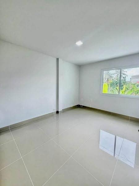 หมู่บ้านกมลลักษณ์ : Kamon Lak Village, นนทบุรี, บางรักพัฒนา, บางบัวทอง, นนทบุรี, 110 ตร.ม., ทาวน์เฮ้าส์ ขาย, โดย บุษบากร (เจี๊ยบ), 500622560 - DDproperty.com