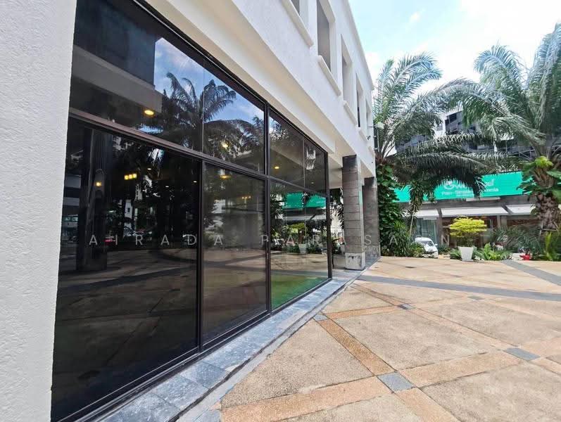 Supalai Place Sukhumvit 39, Bangkok, 175-179 Soi Sukhumvit 39 Sukhumvit Road, Khlong Tan Nua, Watthana, Bangkok, 4 Bedrooms, 250 sqm, Condo For Rent, by Airada Parasarn, 500622584 - DDproperty.com