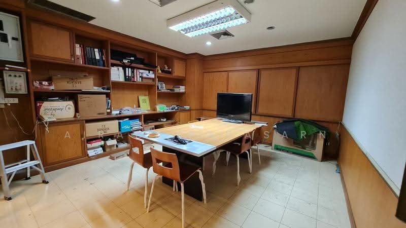 Supalai Place Sukhumvit 39, Bangkok, 175-179 Soi Sukhumvit 39 Sukhumvit Road, Khlong Tan Nua, Watthana, Bangkok, 4 Bedrooms, 250 sqm, Condo For Rent, by Airada Parasarn, 500622584 - DDproperty.com