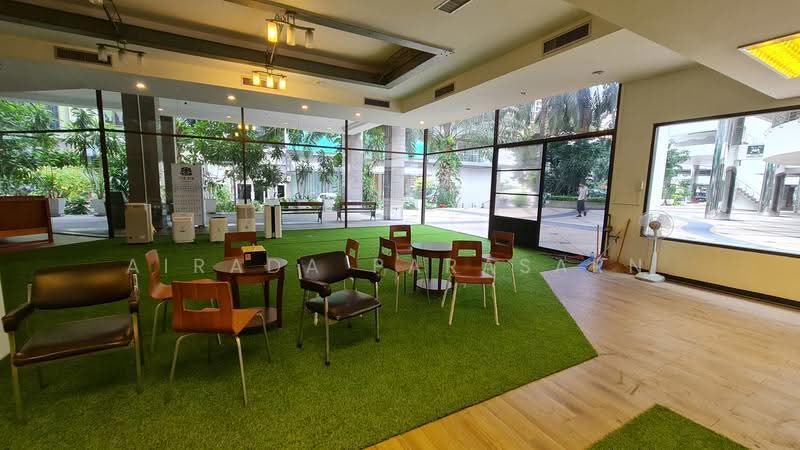 Supalai Place Sukhumvit 39, Bangkok, 175-179 Soi Sukhumvit 39 Sukhumvit Road, Khlong Tan Nua, Watthana, Bangkok, 4 Bedrooms, 250 sqm, Condo For Rent, by Airada Parasarn, 500622584 - DDproperty.com