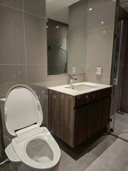 IDEO Mobi Asoke, Bangkok, New Petchaburi Road, Bang Kapi, Huai Khwang, Bangkok, 2 Bedrooms, 61 sqm, Condo For Rent, by Sasithon Phonchuai, 500622644 - DDproperty.com