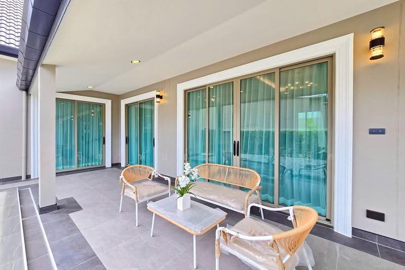 For sale house 4 bedrooms at Nong Prue, Pattaya, Chon Buri (Pattaya), Nong Pru, Bang Lamung (Pattaya), Chon Buri (Pattaya), 4 Bedrooms, 285 sqm, Single Detached House For Sale, by วชิราพันธ์ โฟรห์ลิค, 500622688 - DDproperty.com