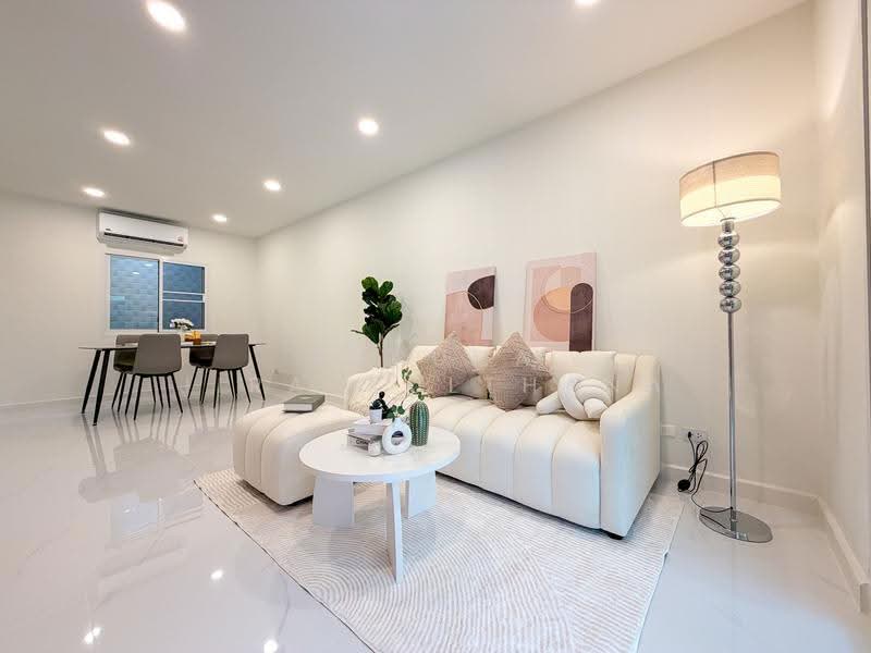 Pruksa Town Ratchapruk, Bangkok, Ratchaphruek Road, Bang Prom, Taling Chan, Bangkok, 3 Bedrooms, 120 sqm, Townhouse For Sale, by Saruda Jiratkulthana, 500622842 - DDproperty.com