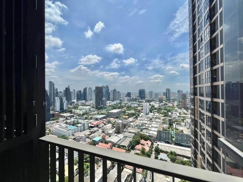 Oka Haus Sukhumvit 36 : โอกะ เฮ้าส์ สุขุมวิท 36, กรุงเทพ, 3399 ถนนพระรามที่ ๔, คลองตัน, คลองเตย, กรุงเทพ, 35 ตร.ม., คอนโด ให้เช่า, โดย Thanyalak Ajmera, 500622859 - DDproperty.com