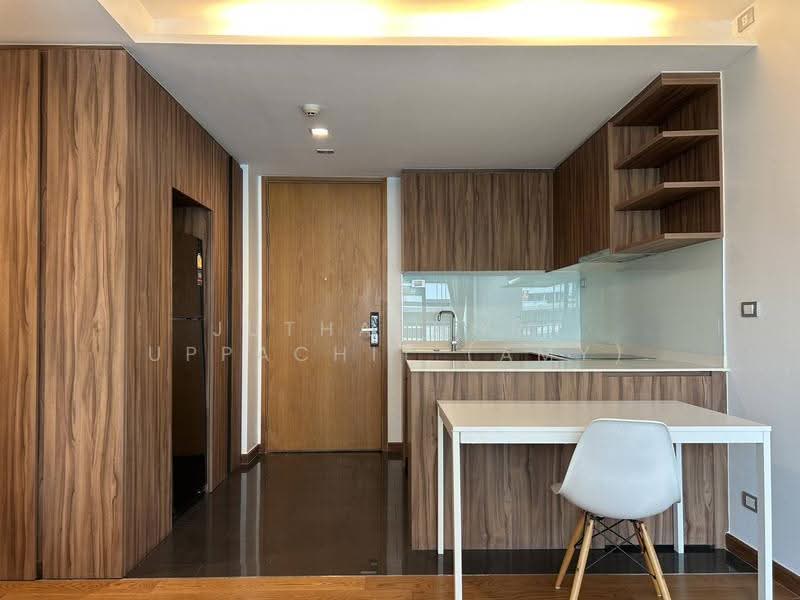 Via 31, Bangkok, Soi Sukhumvit 31, Khlong Tan Nua, Watthana, Bangkok, 2 Bedrooms, 70 sqm, Condo For Rent, by Juthabhorn Uppachit (Amy), 500622872 - DDproperty.com