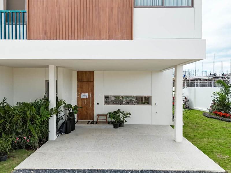 Modern Tropical 2-Storey Home in Bangjo, Phuket., Phuket, Sri Sunthon, Thalang, Phuket, 3 Bedrooms, 229 sqm, Single Detached House For Sale, by Natchadawaryn (Natcha) Rojthanakrit, 500622911 - DDproperty.com